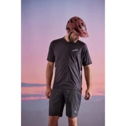 Maloja DentroM. All Mountain Fietsshirt Met Korte Mouwen - Moonless 0817 8 Maloja DentroM. All Mountain Fietsshirt Met Korte Mouwen - Moonless 0817 -Maloja maloja dentrom 1171094 1